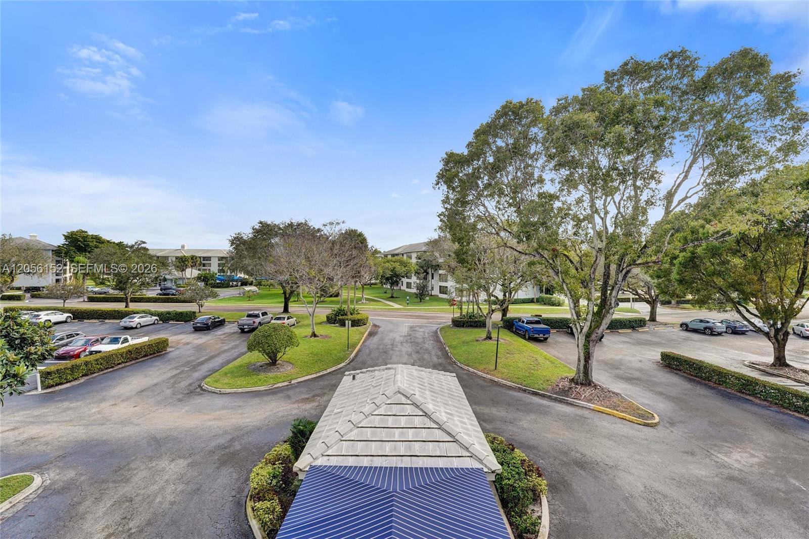 1713 Whitehall Dr # 304, Davie FL 33324 photo 3
