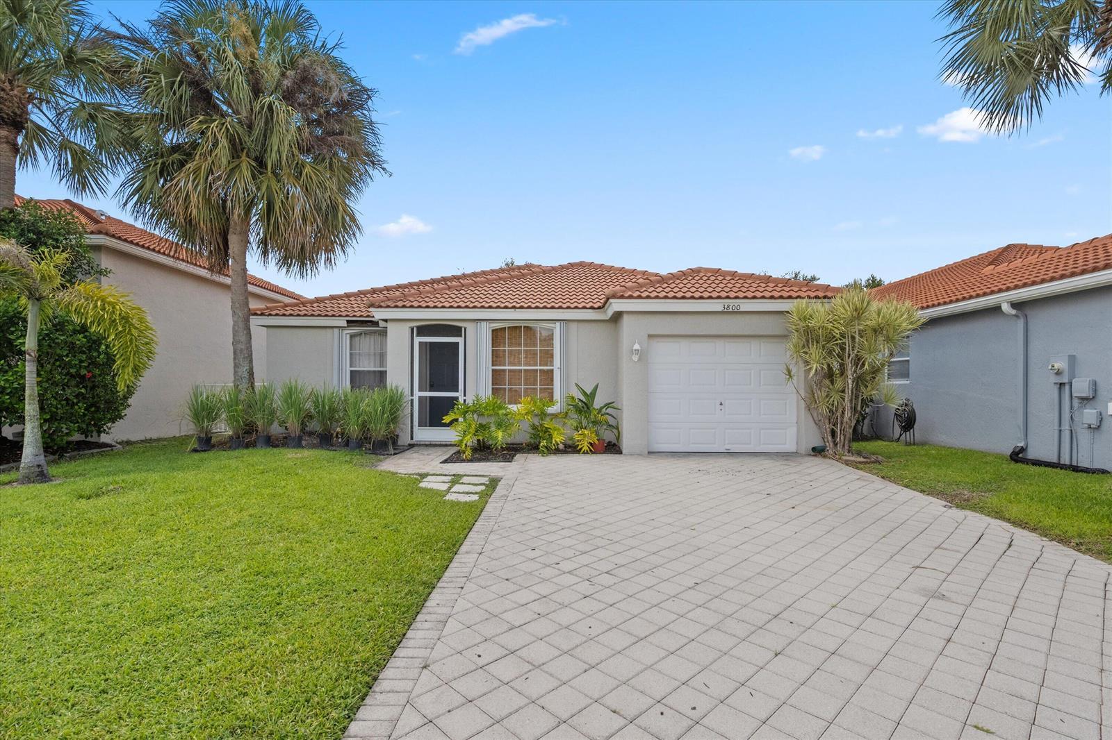 3800 Miramontes Circle, Wellington FL 33414 photo 2