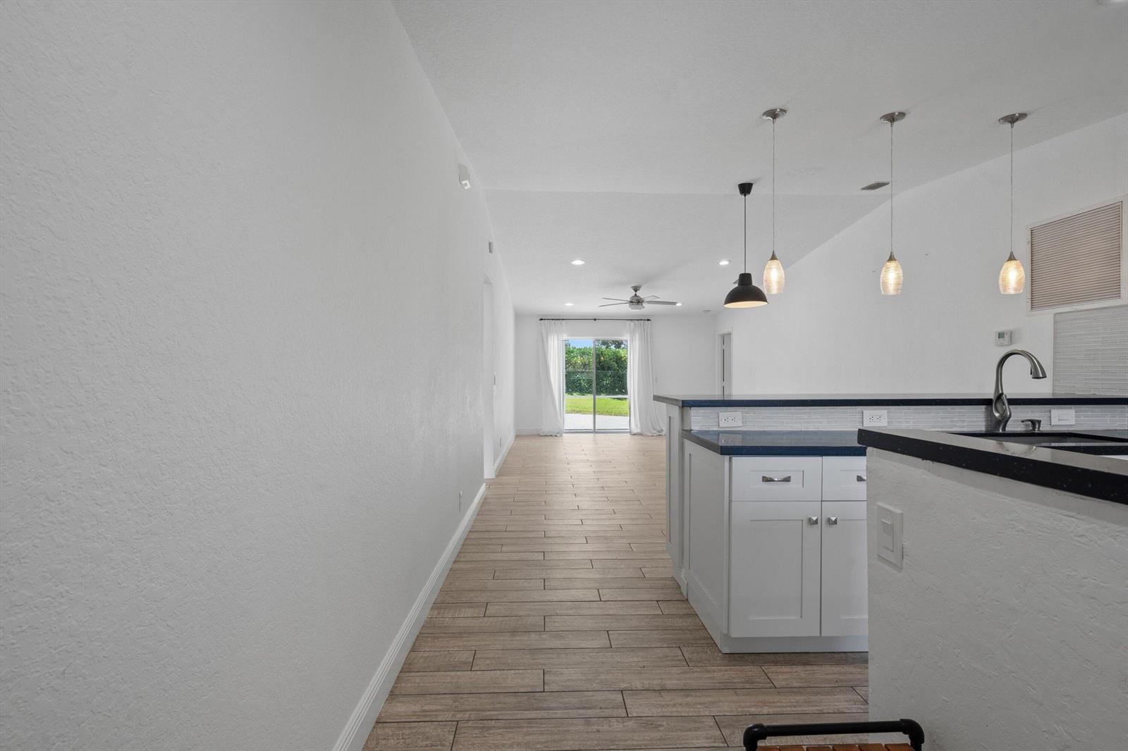 3800 Miramontes Circle, Wellington FL 33414 photo 3