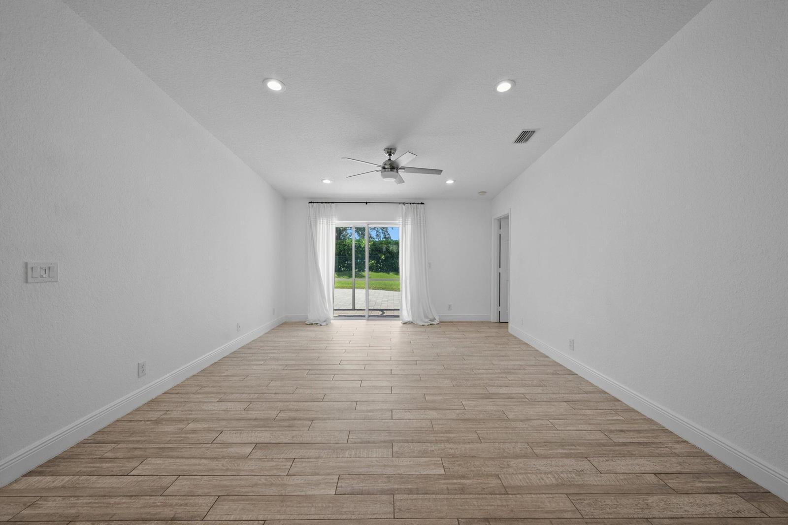 3800 Miramontes Circle, Wellington FL 33414 photo 4