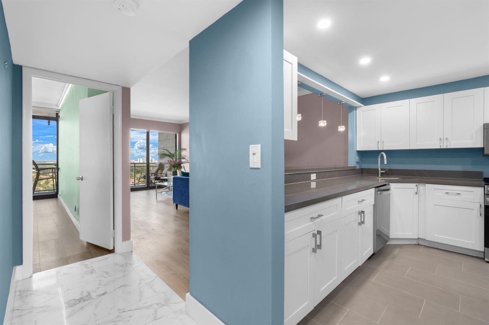 1600 S Ocean Drive, Hollywood FL 33019 photo 2