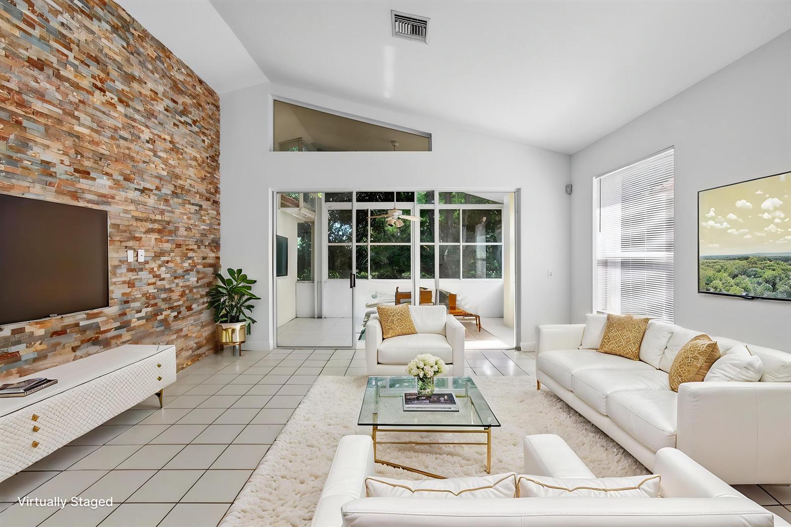 5225 Brookview Drive, Boynton Beach FL 33437