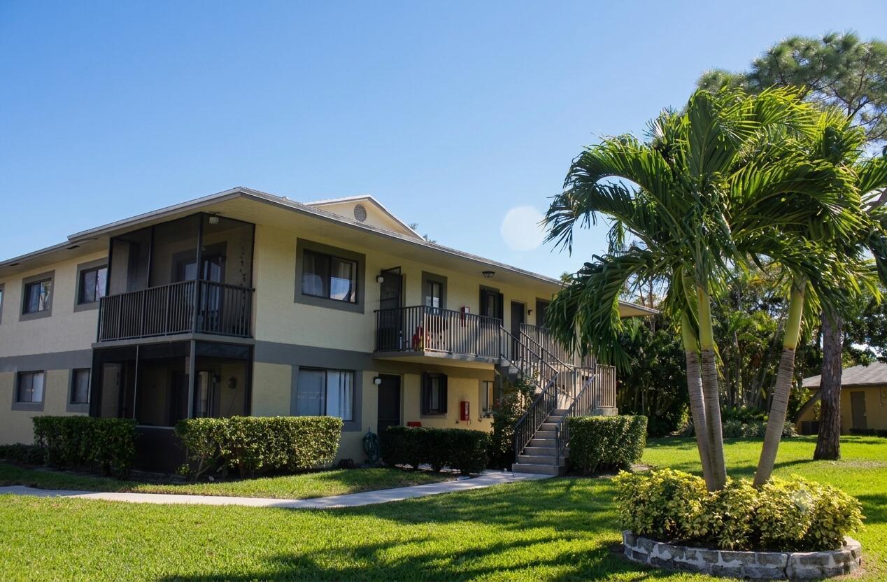 632 Trace Circle # 102, Deerfield Beach FL 33441