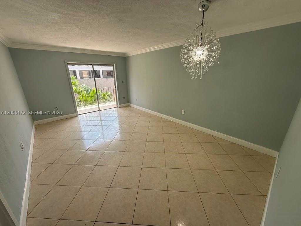 1055 W 77th St # 309, Hialeah FL 33014