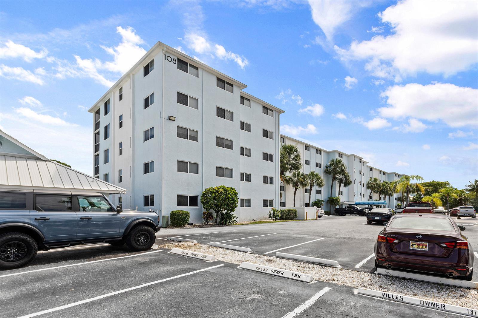 108 Paradise Harbour Boulevard # 107, North Palm Beach FL 33408 photo 2