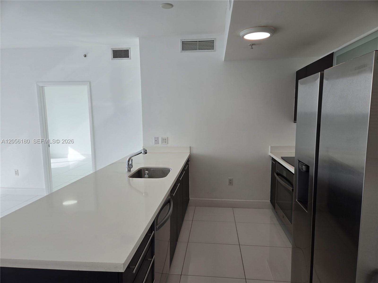 90 SW 3rd St # 3006, Miami FL 33130 photo 3