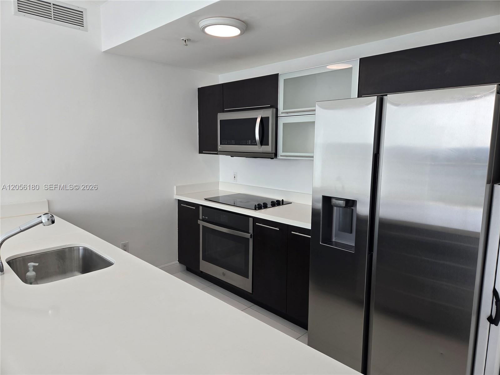 90 SW 3rd St # 3006, Miami FL 33130 photo 4
