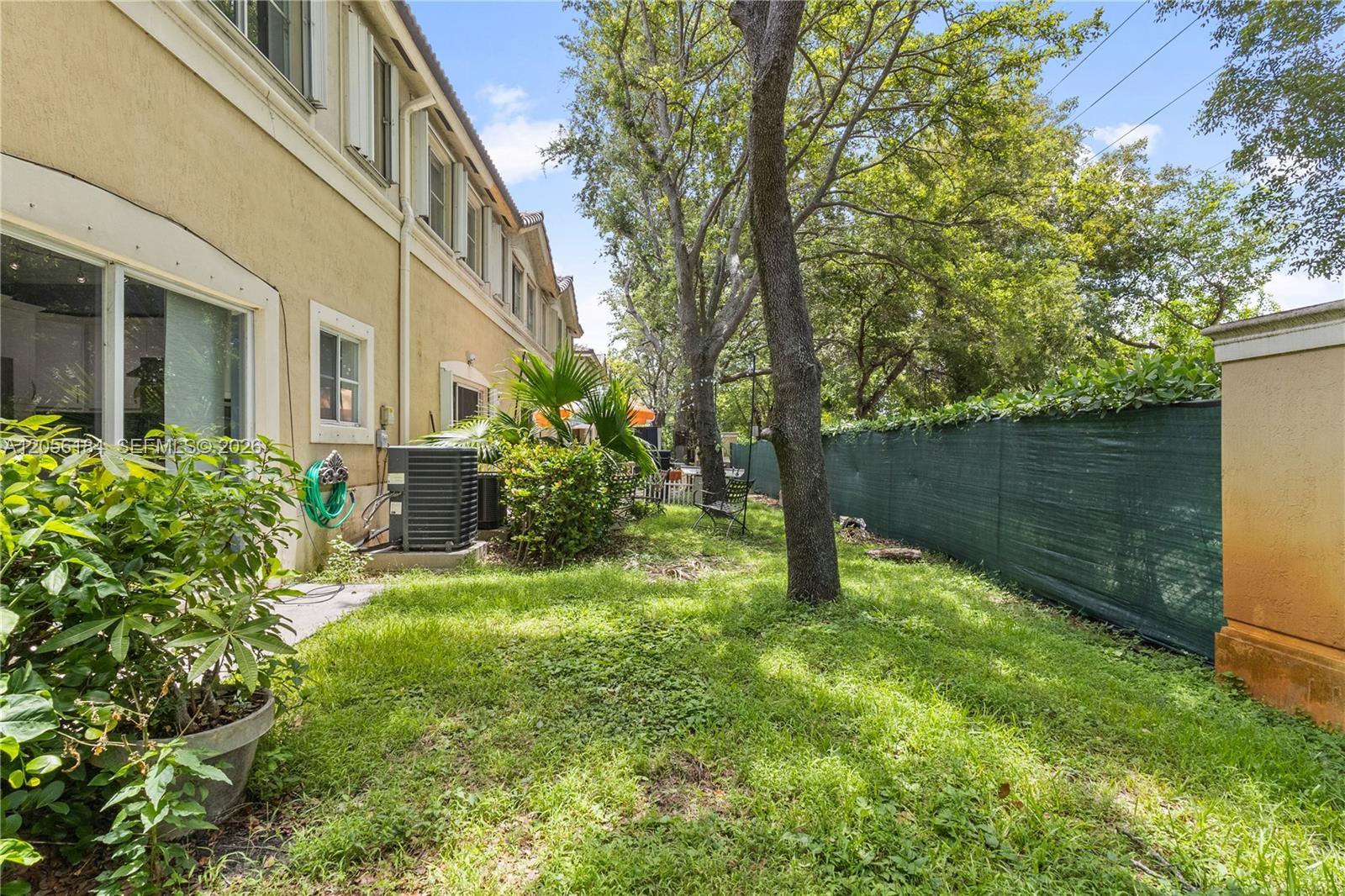 8862 W Flagler St # 8, Miami FL 33174 photo 2