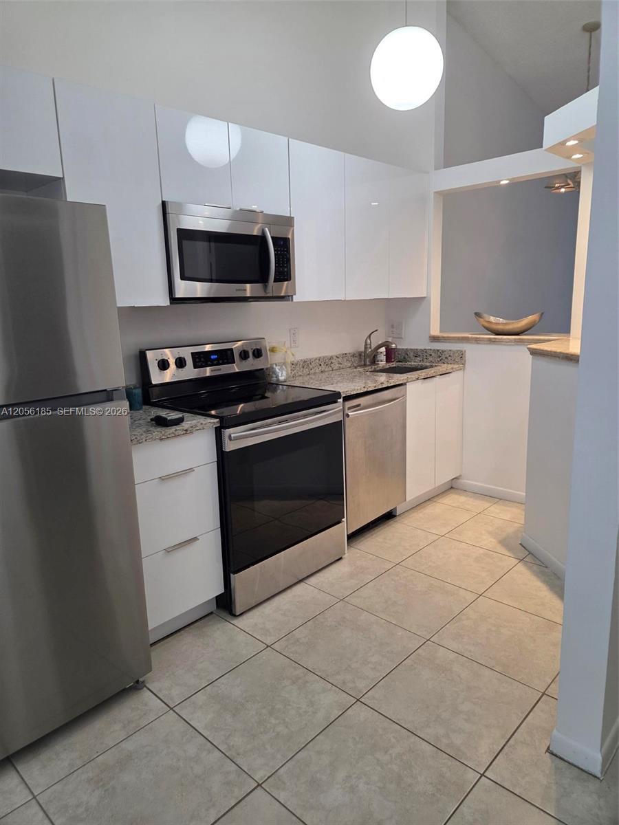 3686 NW 83rd Ln, Sunrise FL 33351 photo 2