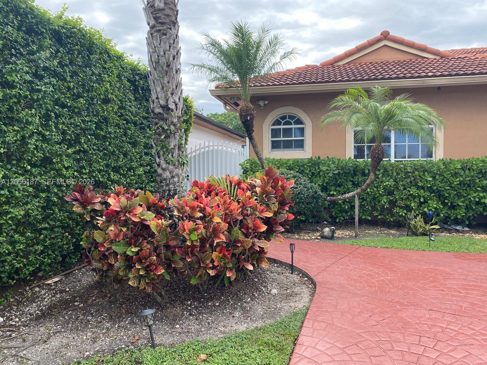 39** SW 144th Ave # A, Miami FL 33175