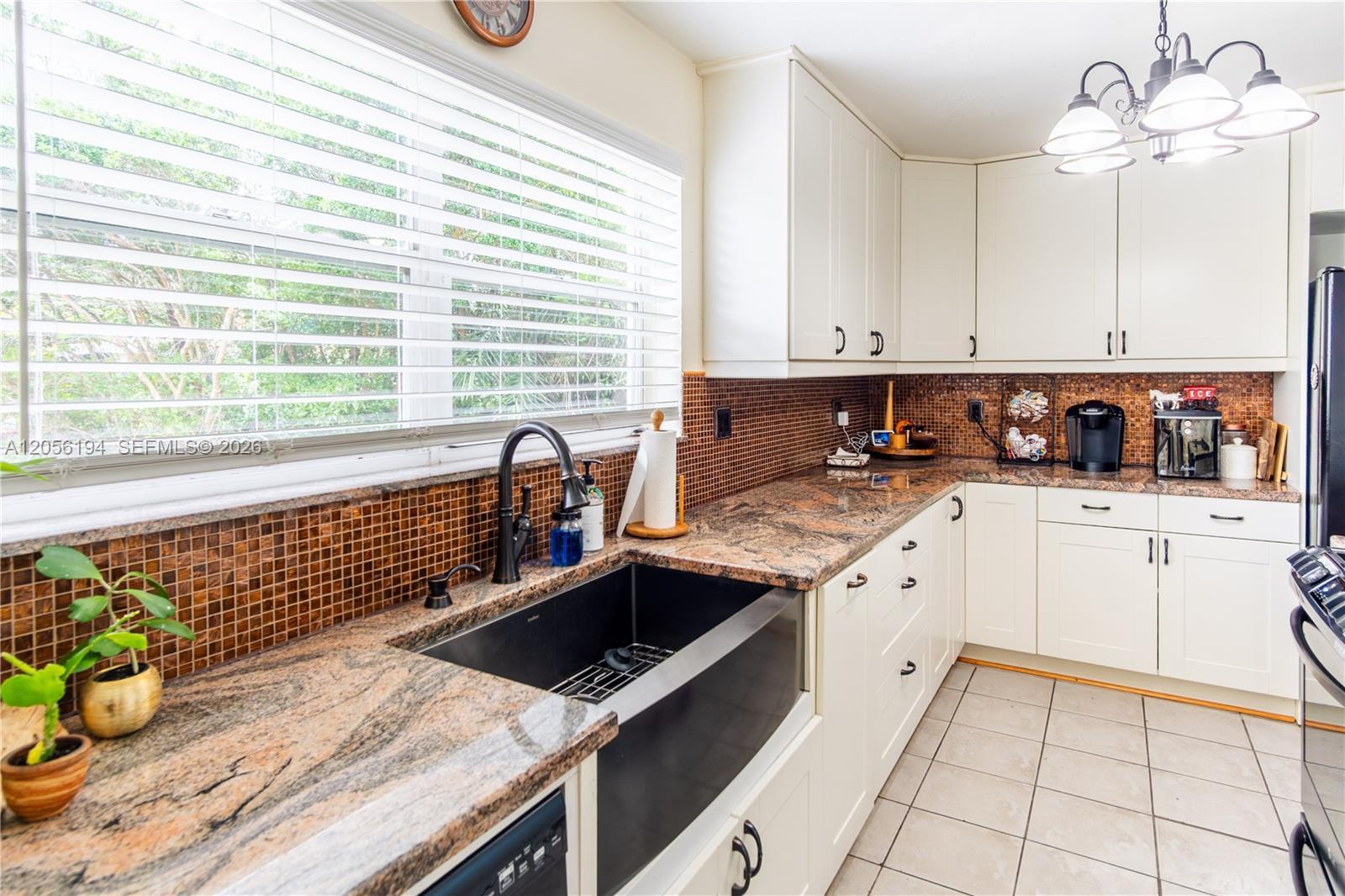 9920 Pan American Dr, Cutler Bay FL 33189 photo 4