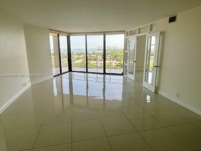 1000 Quayside Ter # 1104, Miami FL 33138 photo 2