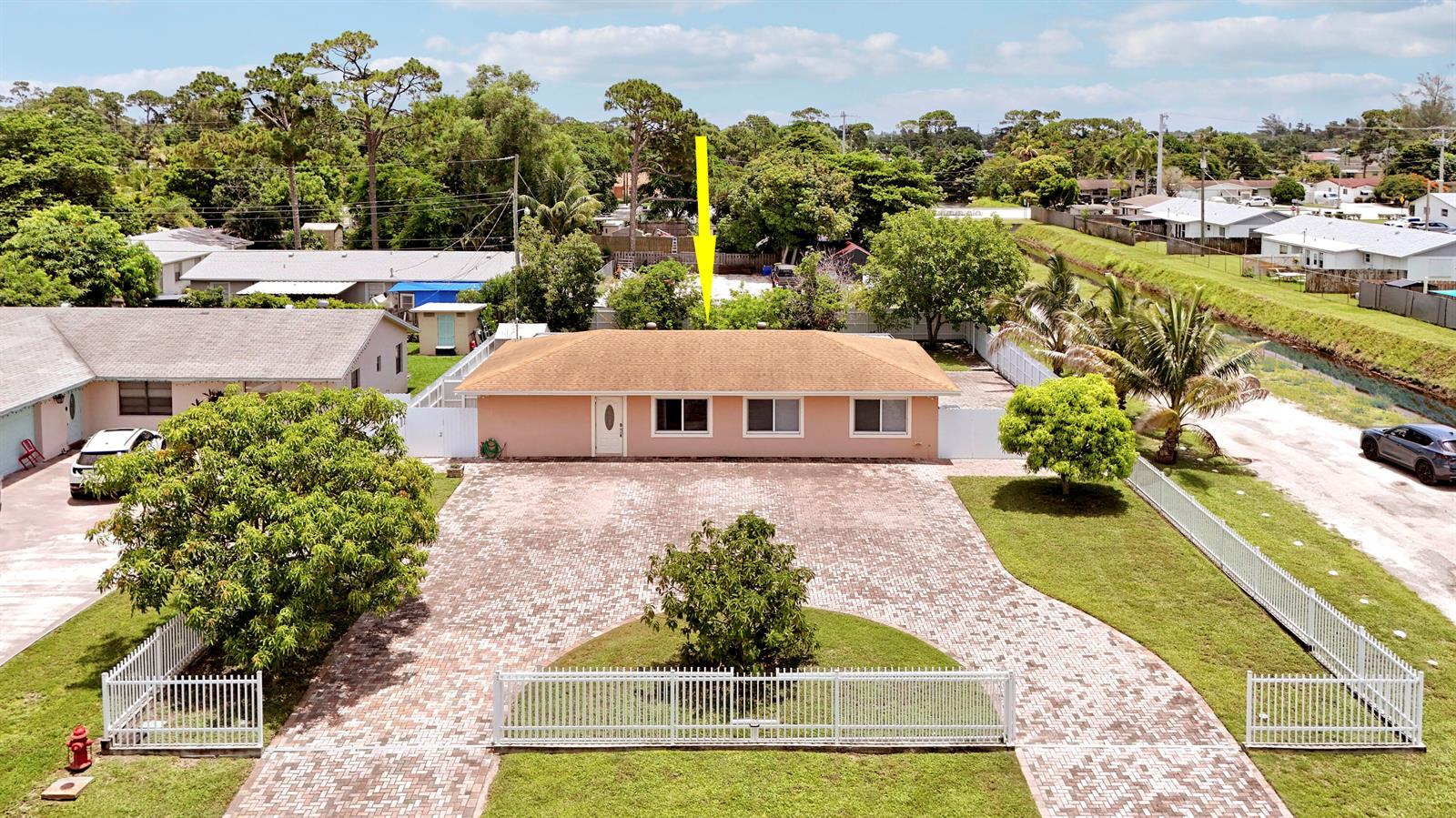 2488 Pineway Drive, West Palm Beach FL 33415 photo 3