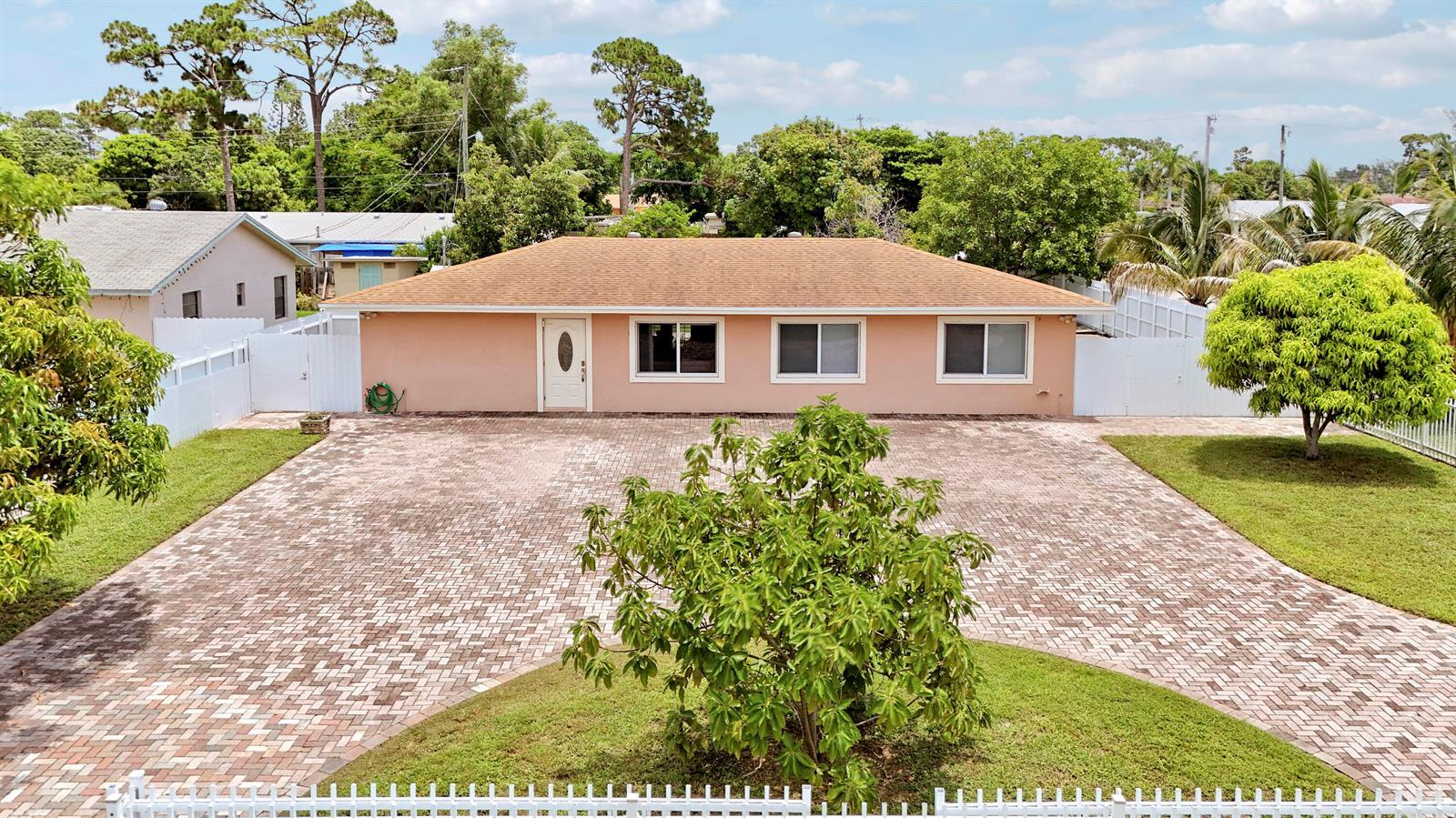 2488 Pineway Drive, West Palm Beach FL 33415