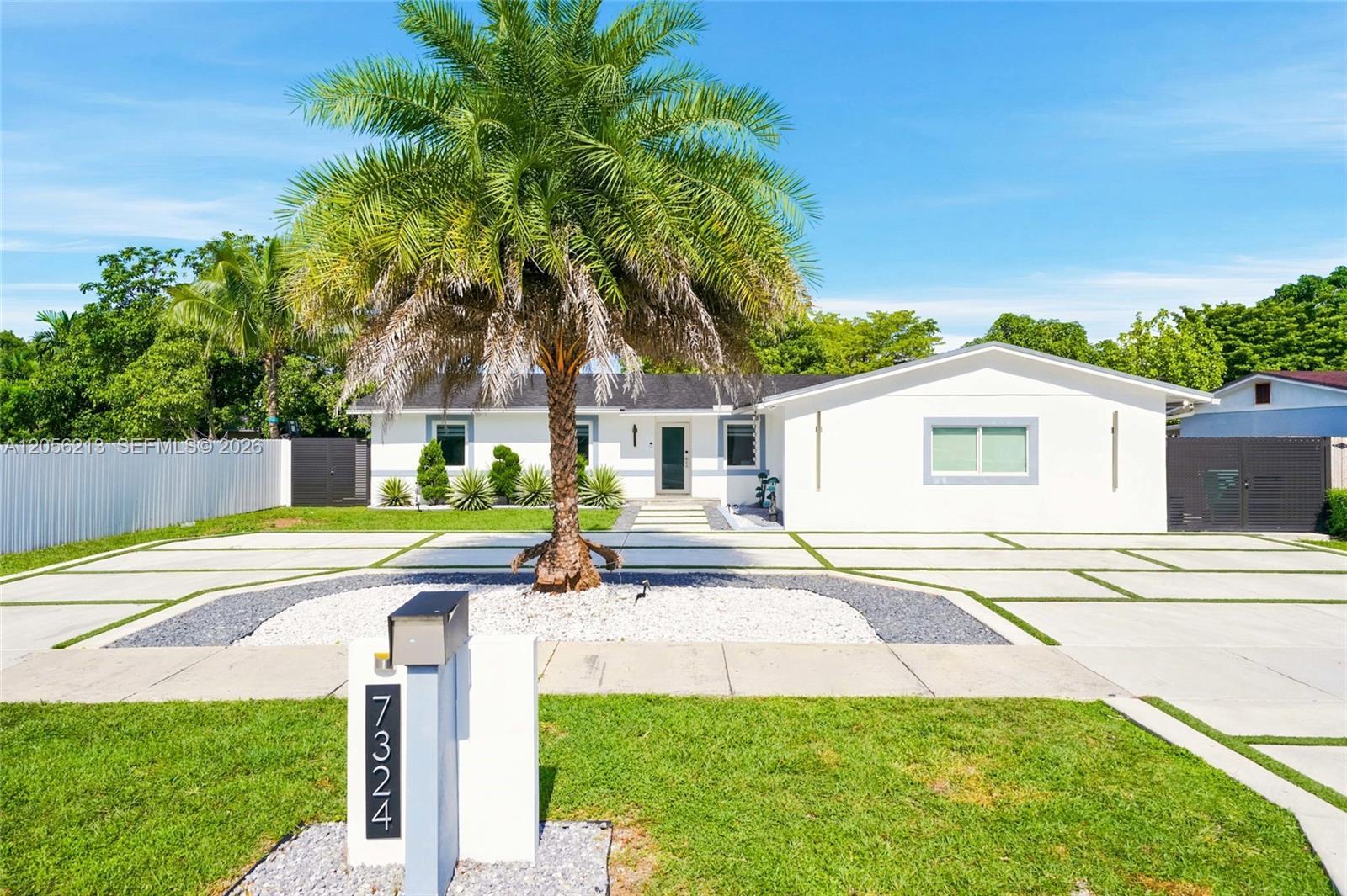7324 SW 134th Ct, Miami FL 33183 photo 2
