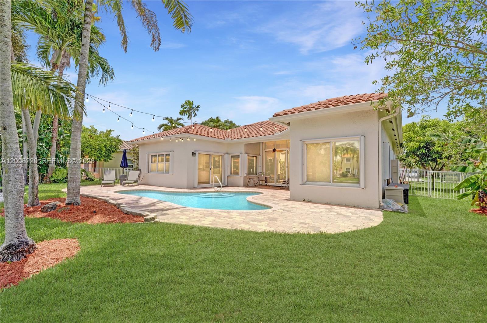 16428 NW 14th St, Pembroke Pines FL 33028 photo 3