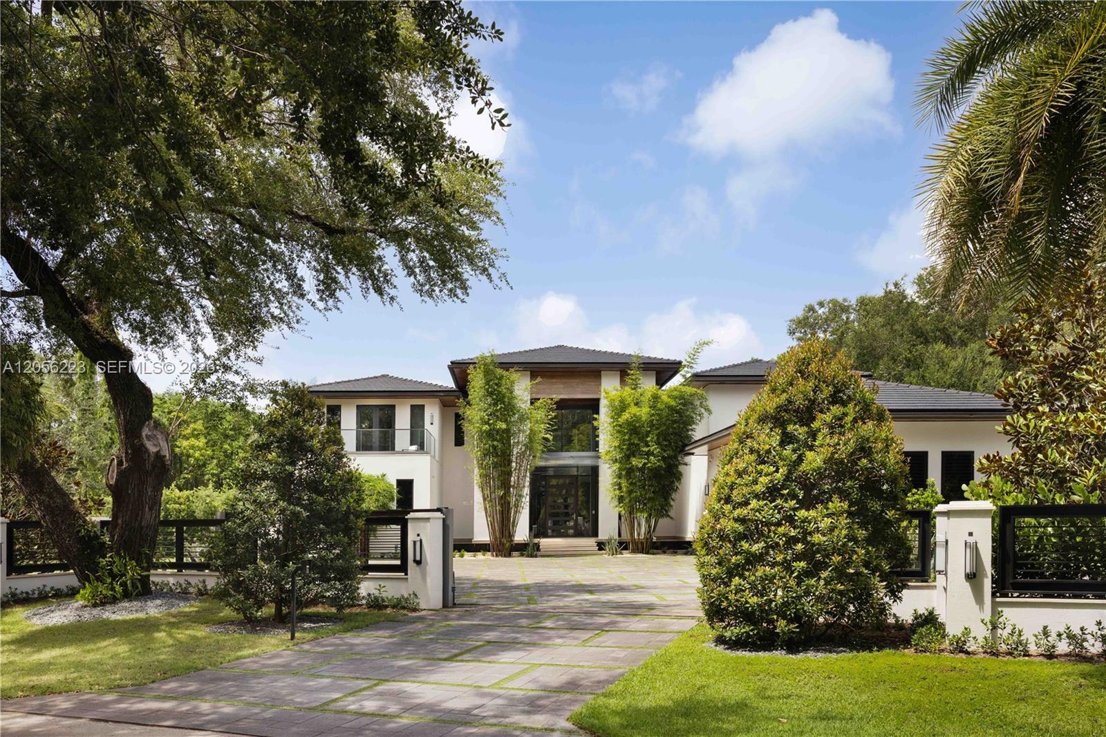 6540 SW 123rd St, Pinecrest FL 33156 photo 2