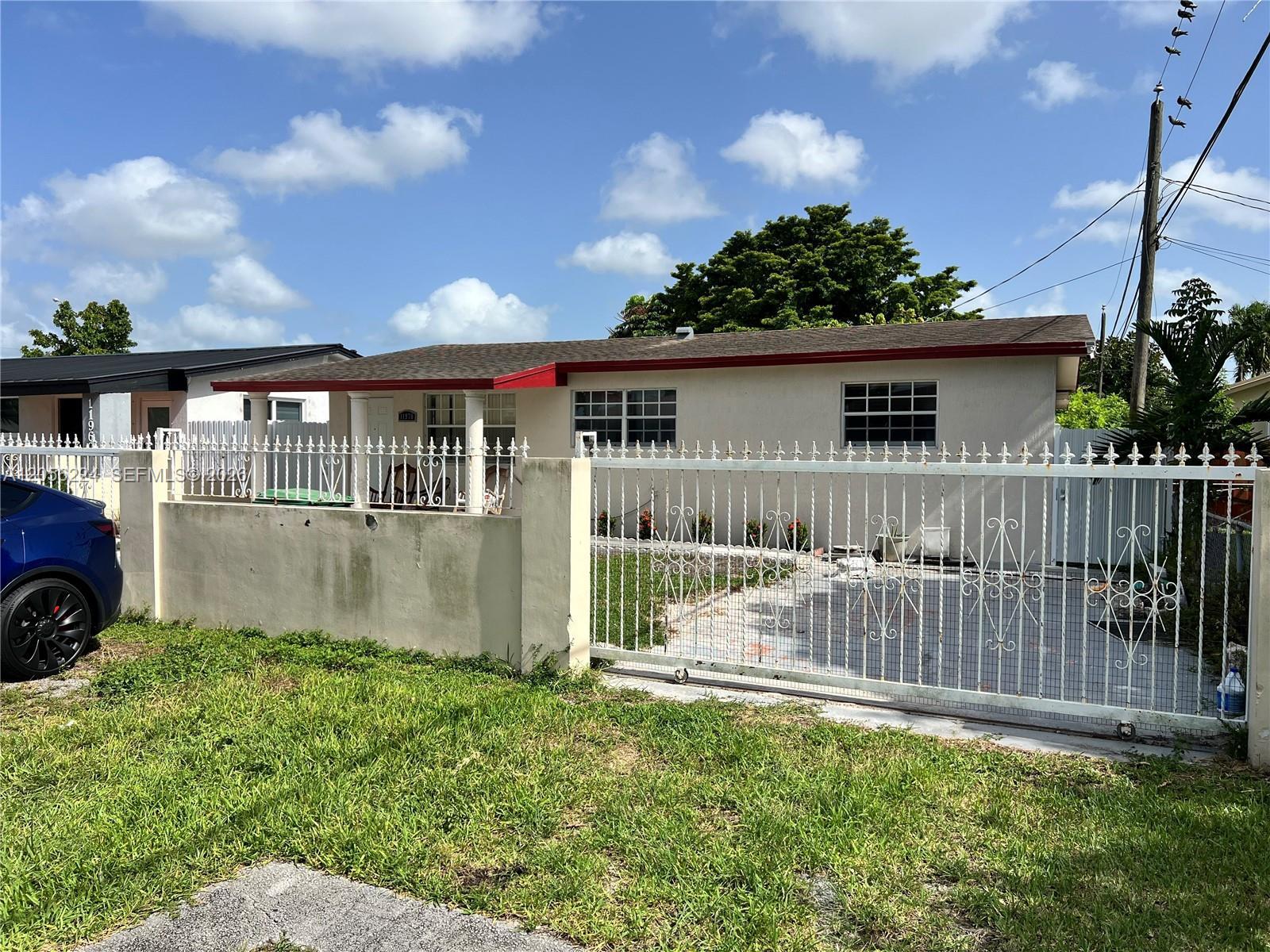11970 SW 4th Ter, Miami FL 33184 photo 4