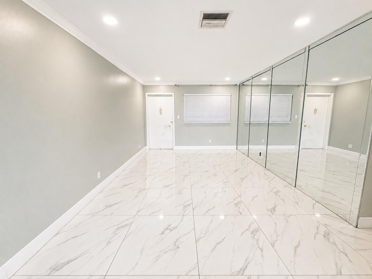 941 CRYSTAL LAKE Drive # 309, Deerfield Beach FL 33064 photo 3