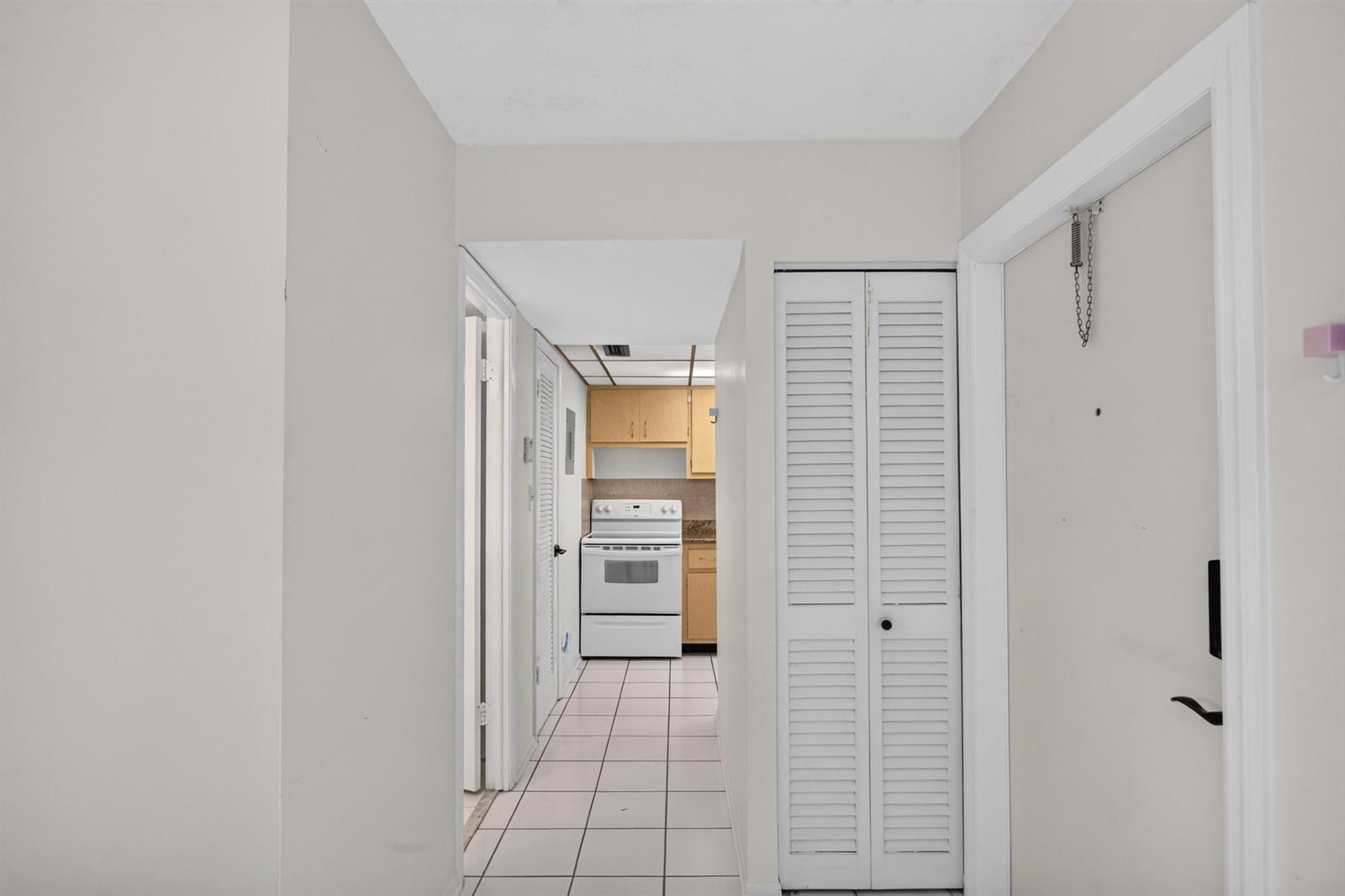 6903 Cypress Road # B23, Plantation FL 33317 photo 3