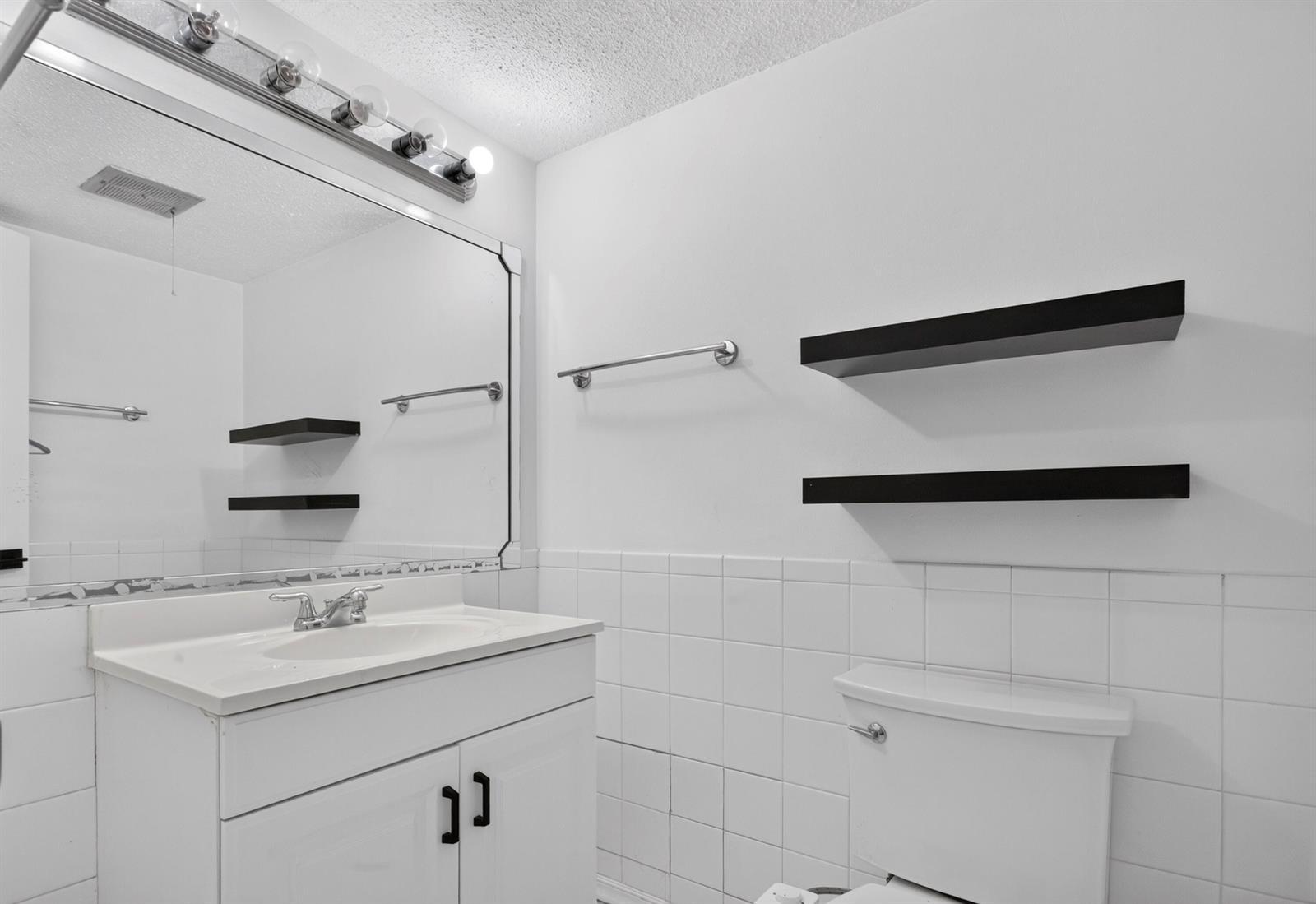 6903 Cypress Road # B23, Plantation FL 33317 photo 4