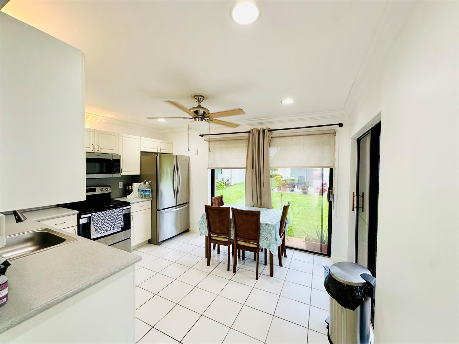 5077 FORSYTHIA Street, Delray Beach FL 33484 photo 3