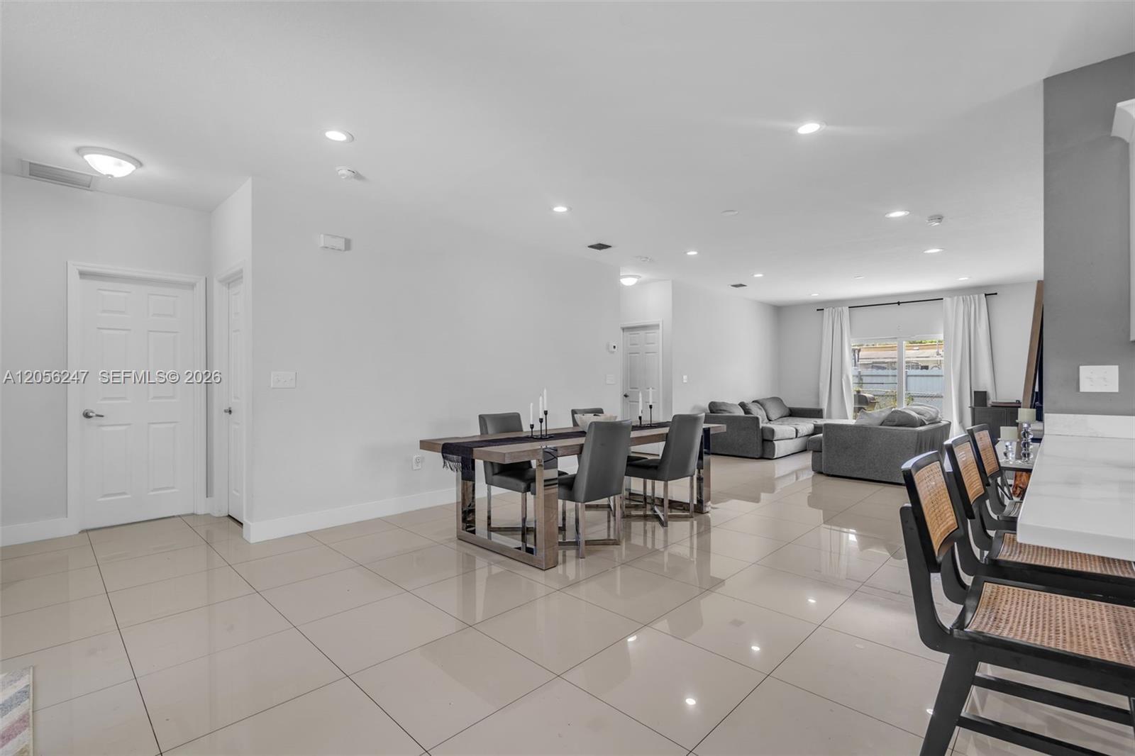 1330 NW 11th St, Fort Lauderdale FL 33311 photo 4