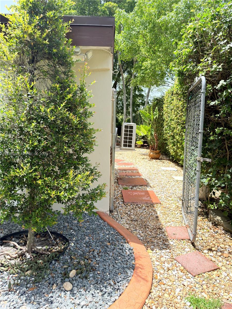 9160 SW 73rd St # B, Miami FL 33173 photo 3