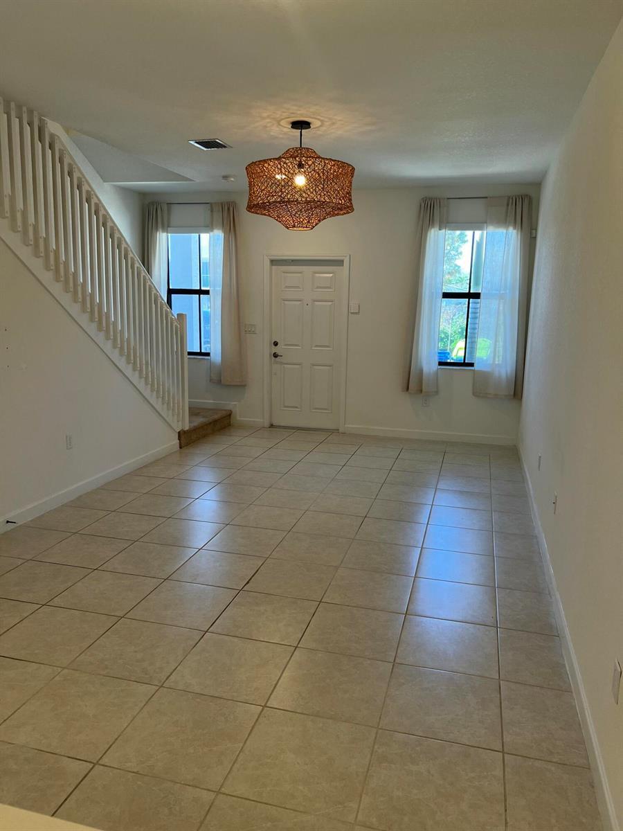 542 SW 19th Terrace, Fort Lauderdale FL 33312 photo 3