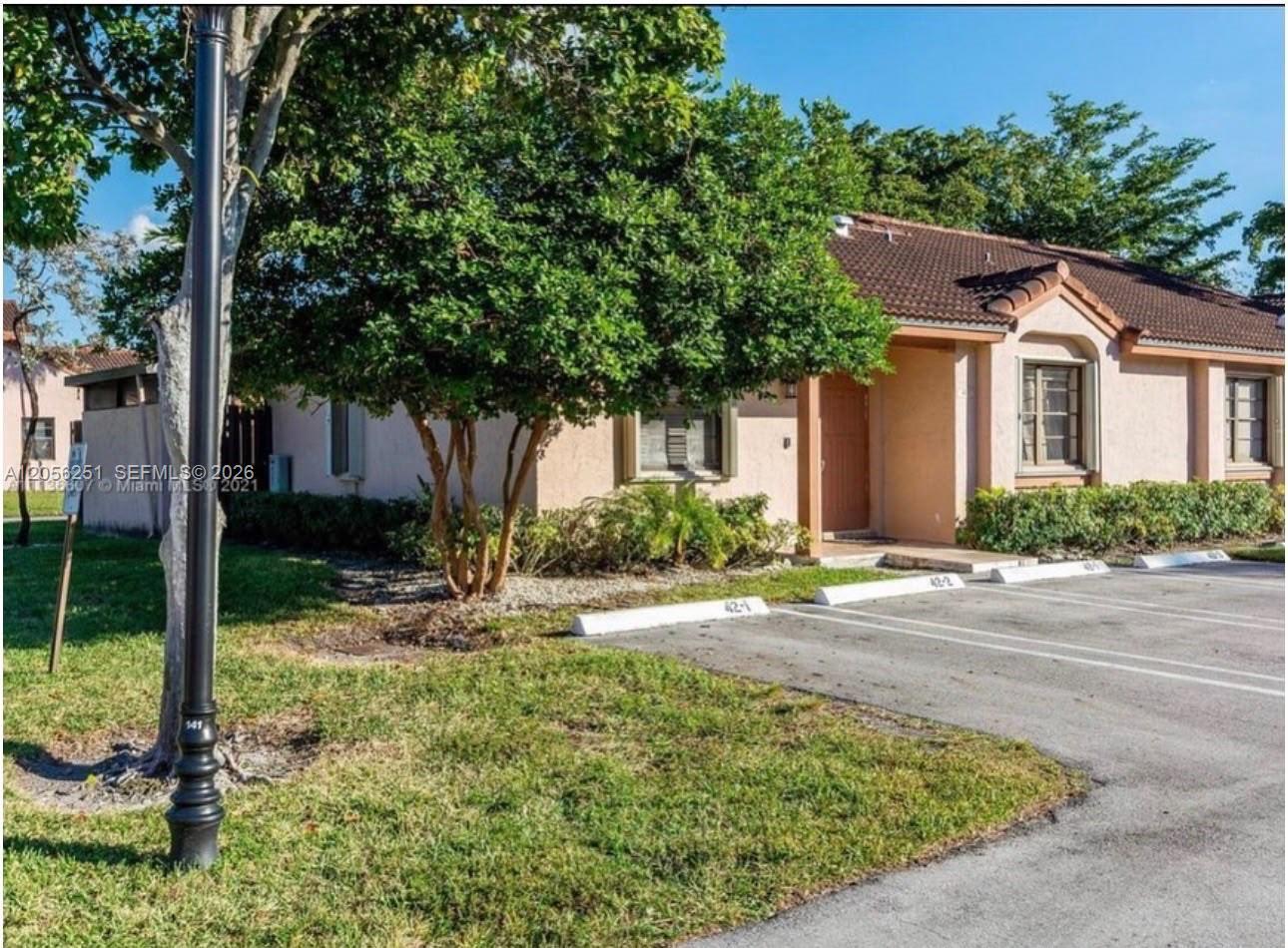 6552 NW 172nd Ln, Hialeah FL 33015