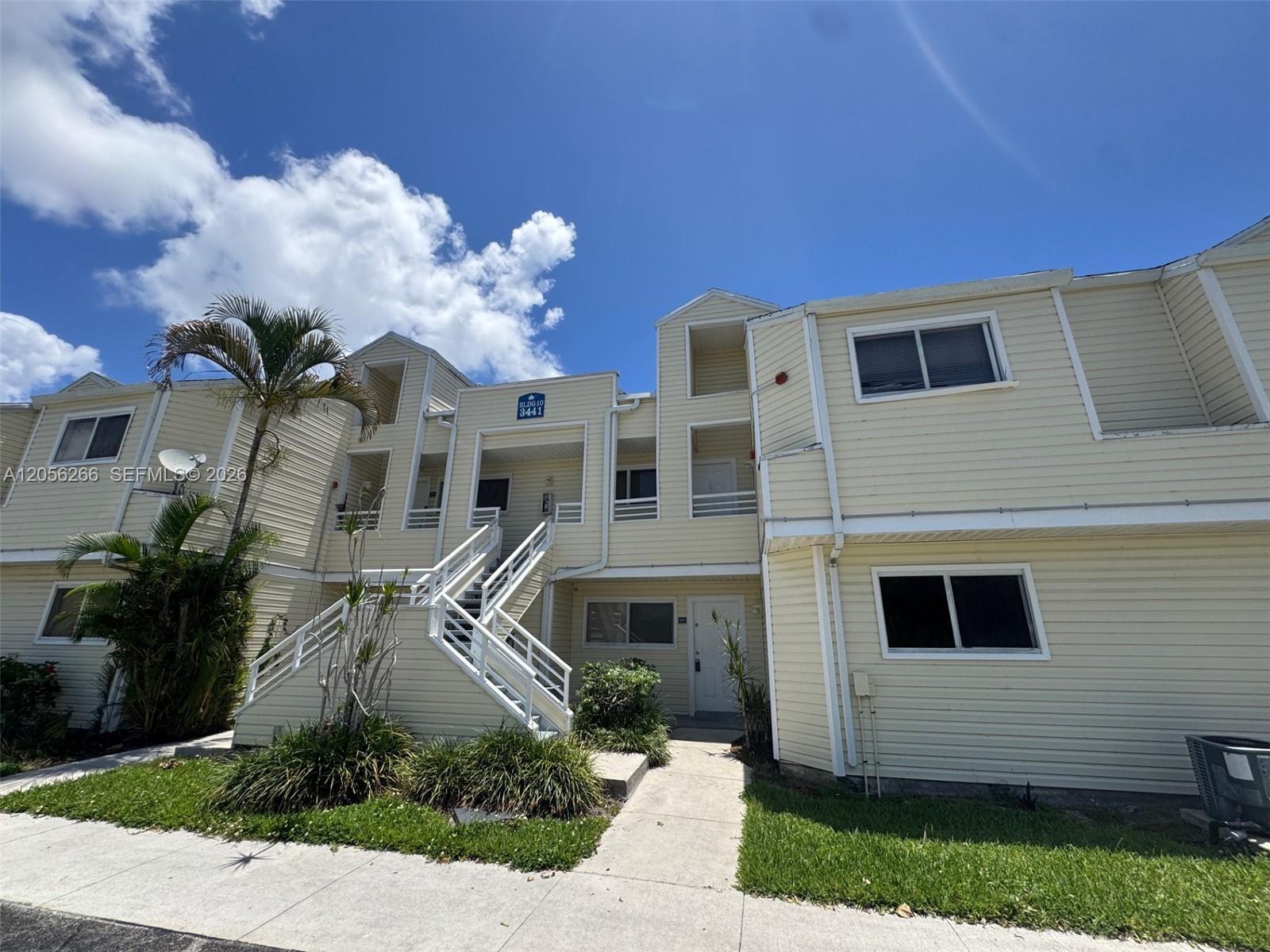 3441 NW 44th St # 204, Oakland Park FL 33309