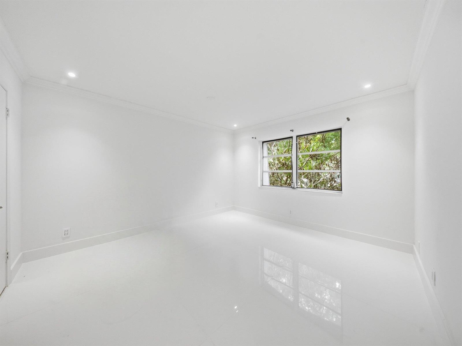 3125 Oakland Shores Drive # B203, Oakland Park FL 33309 photo 5