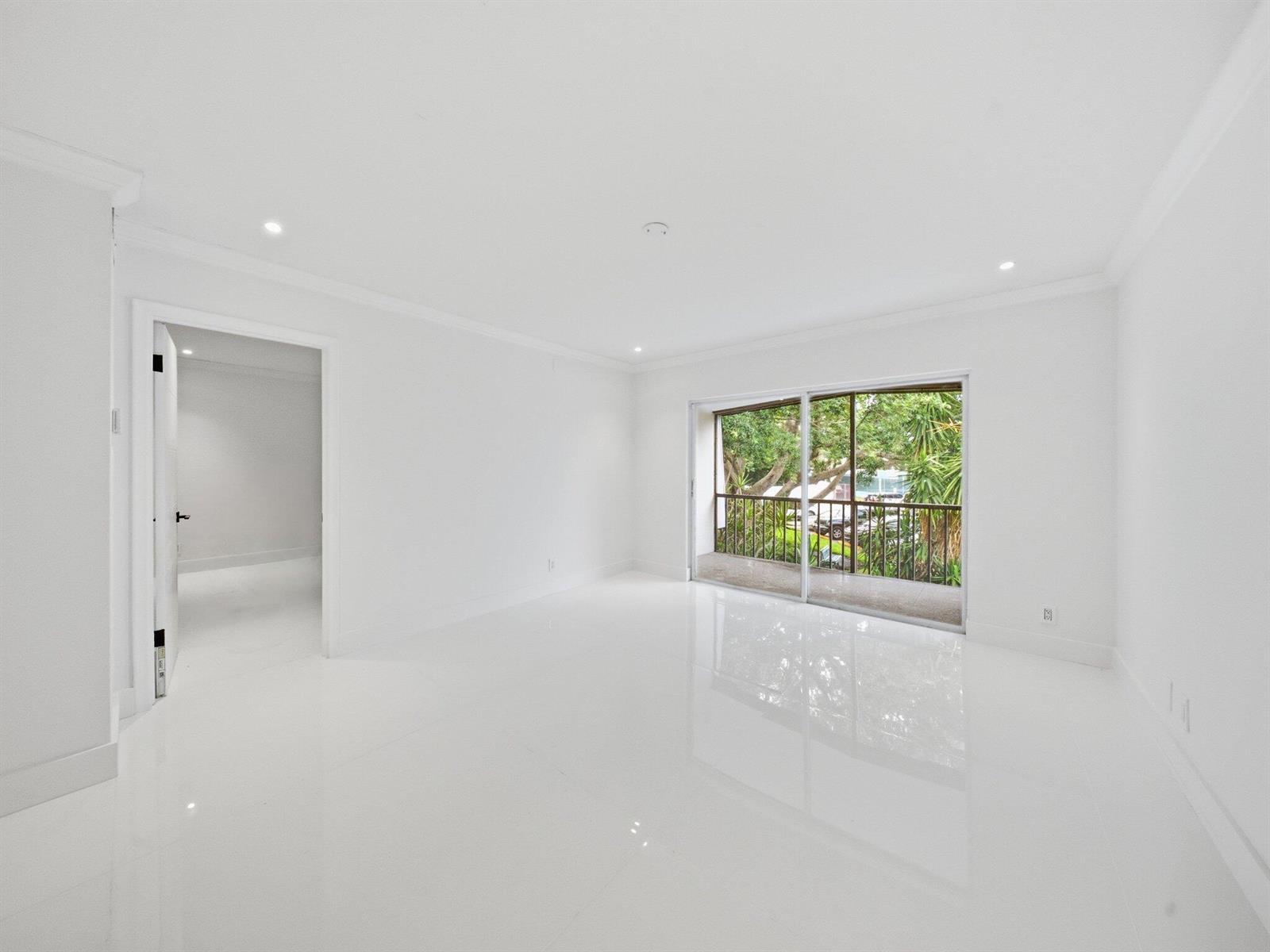 3125 Oakland Shores Drive # B203, Oakland Park FL 33309 photo 4