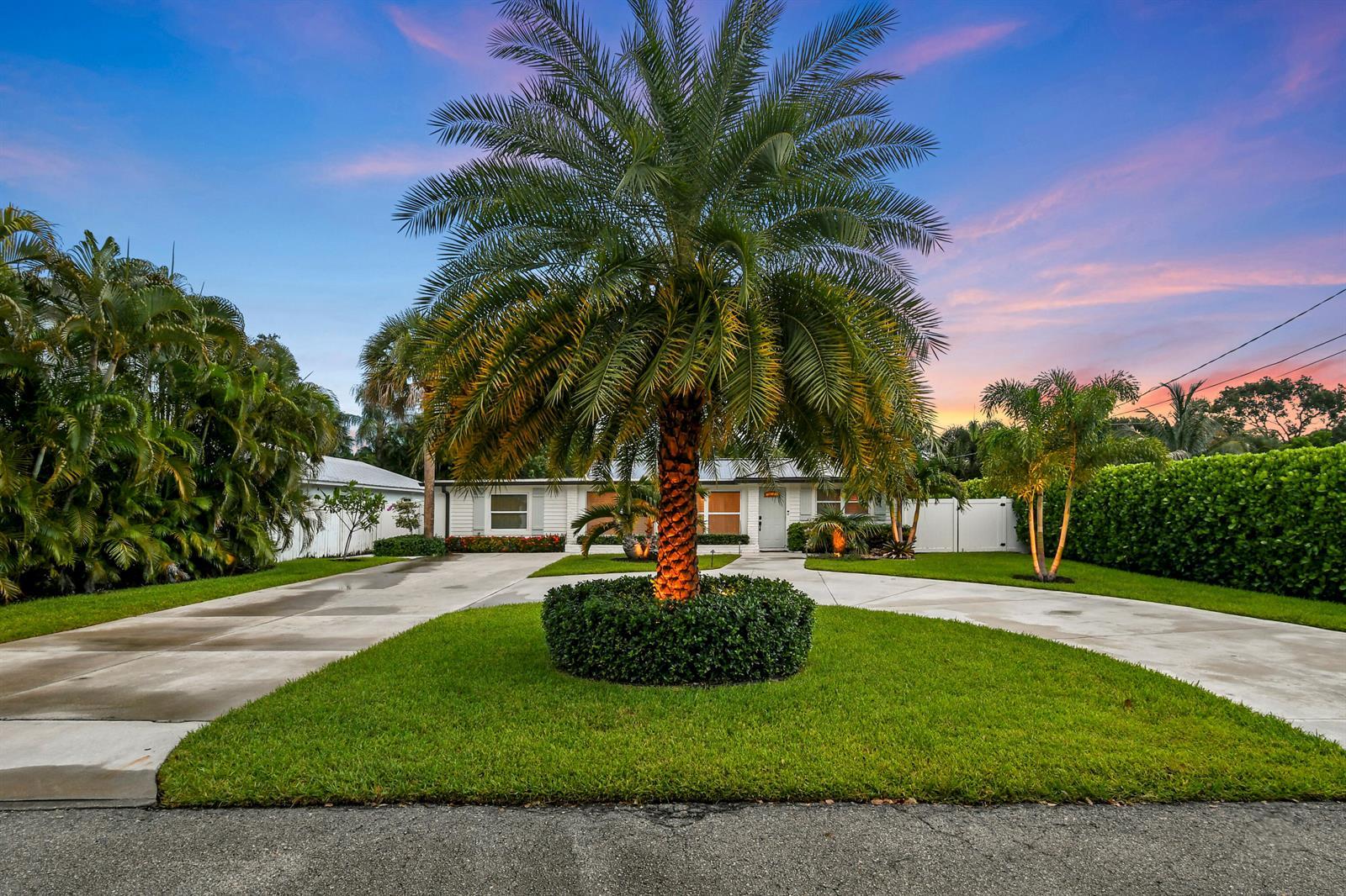 2427 COUNTRY OAKS Lane, Palm Beach Gardens FL 33410