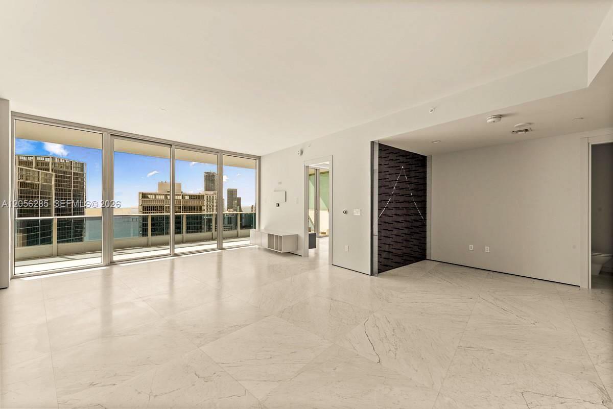 200 Biscayne Boulevard Way # 5104, Miami FL 33131 photo 5