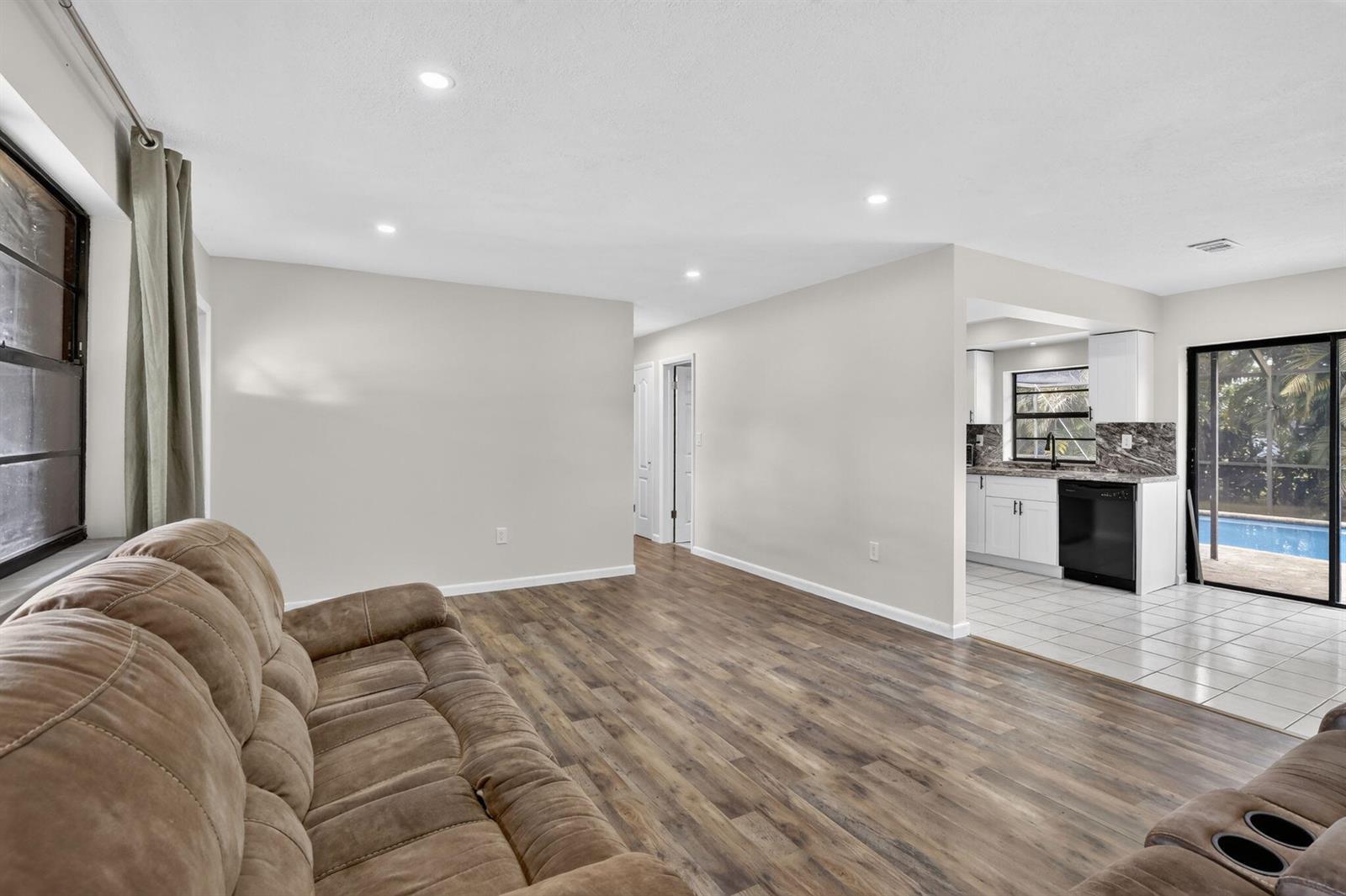 8968 SW 52nd Place, Cooper City FL 33328 photo 5