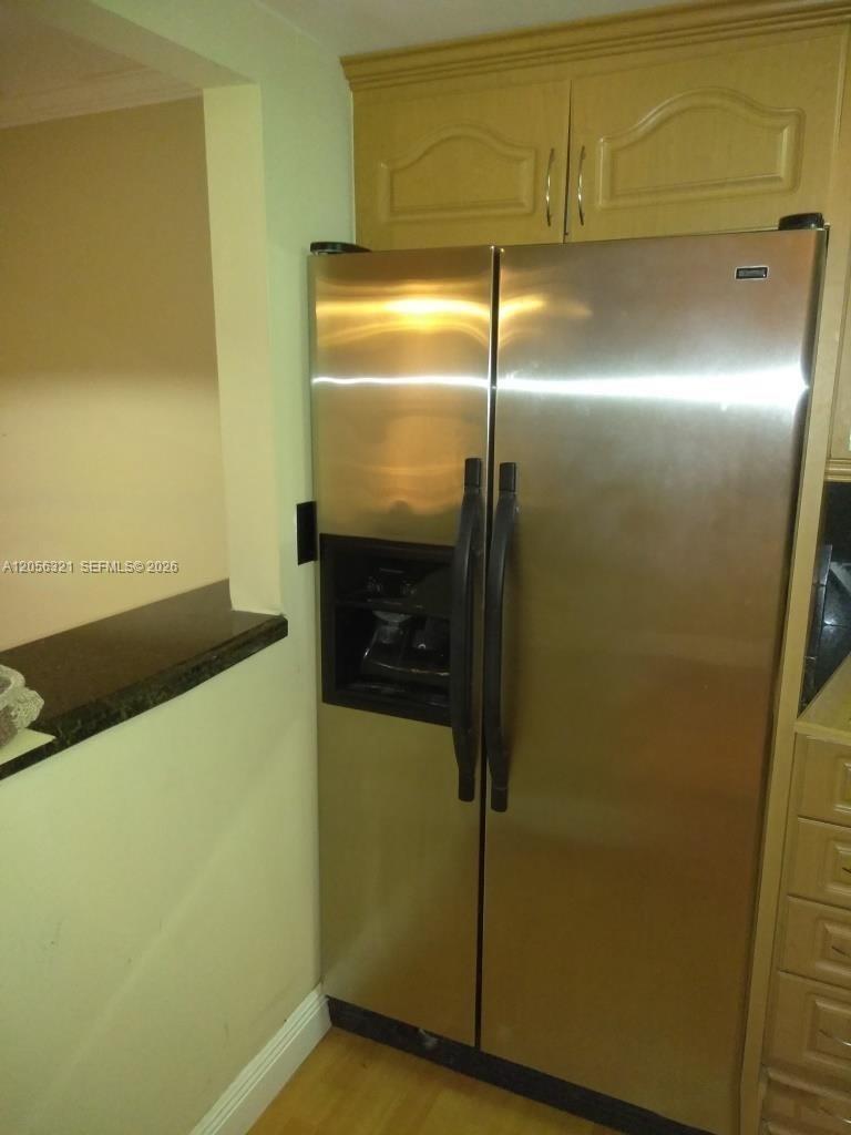 9359 Fontainebleau Blvd # F414, Miami FL 33172 photo 5