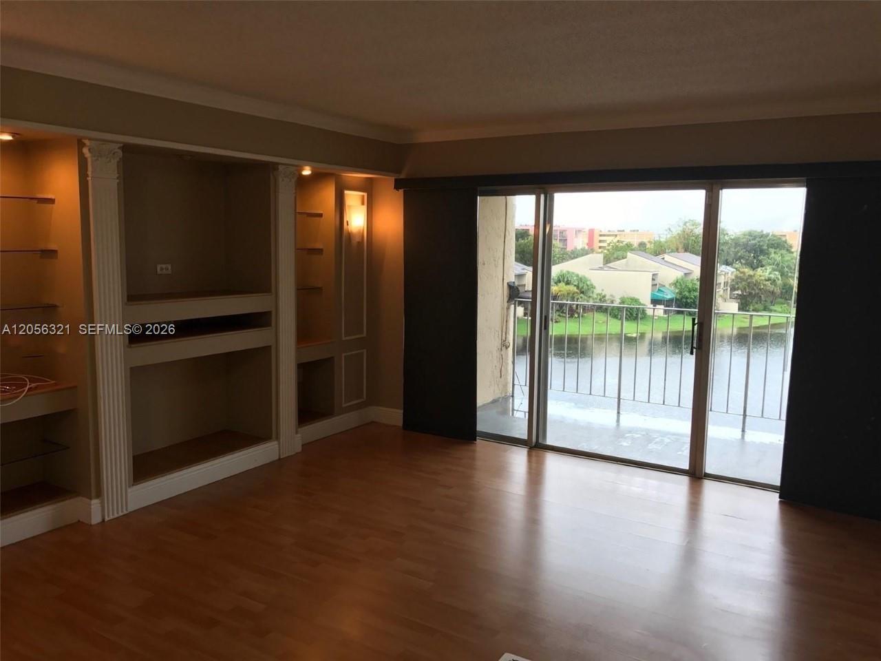9359 Fontainebleau Blvd # F414, Miami FL 33172 photo 4