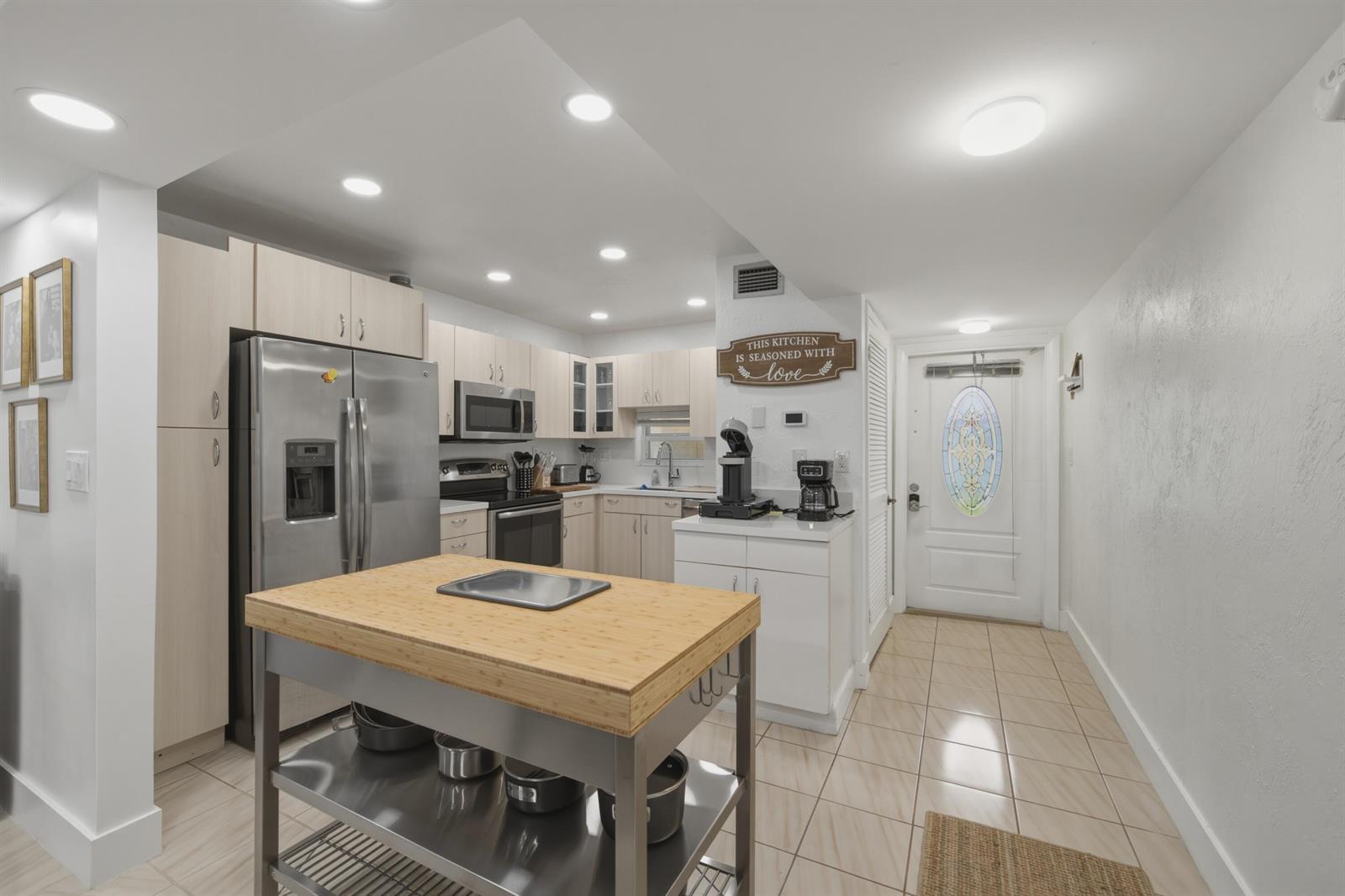 9200 N Hollybrook Lake Drive # 310, Pembroke Pines FL 33025 photo 2