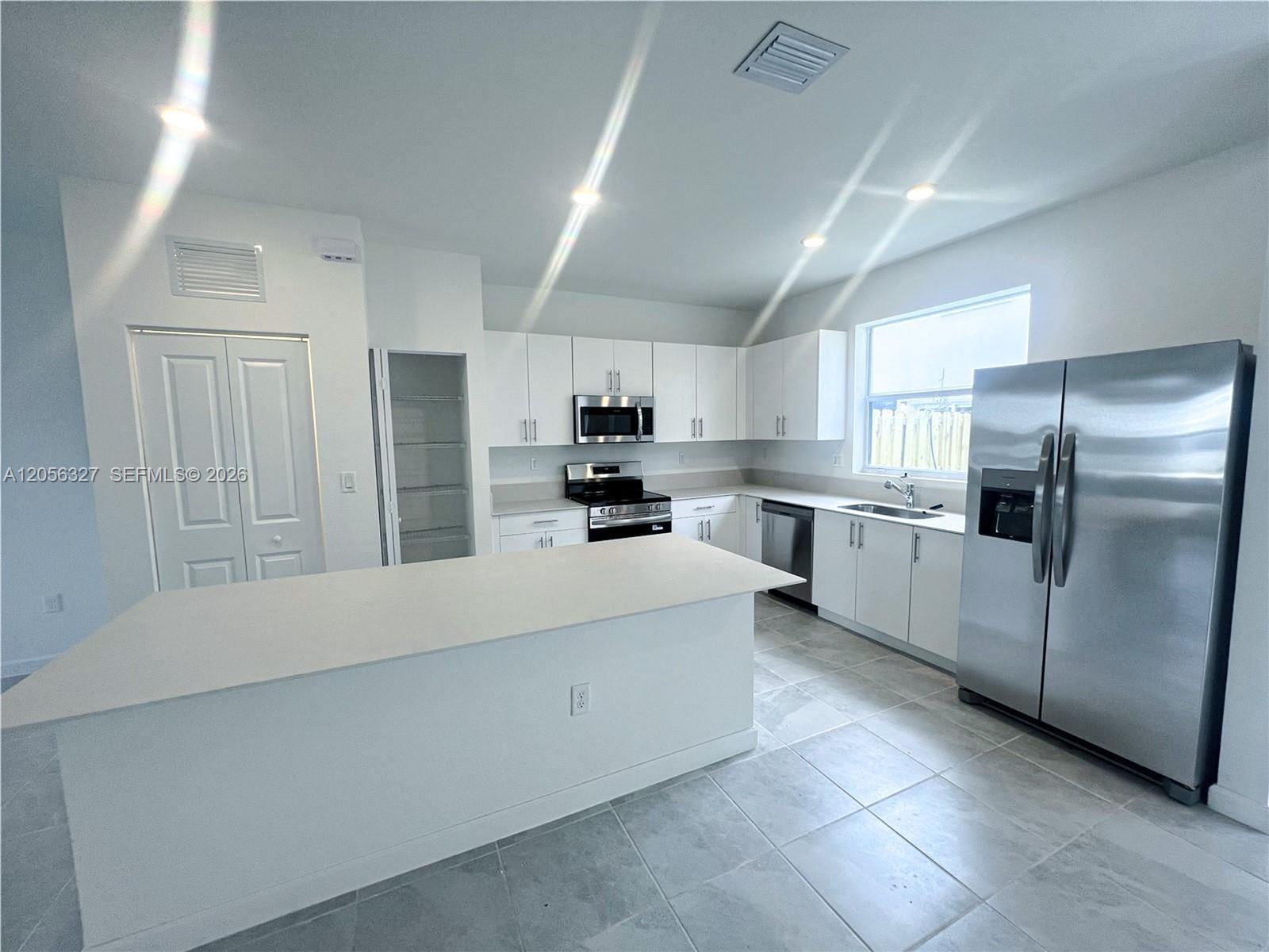 145 SE 11th Ave # 145, Florida City FL 33034 photo 3