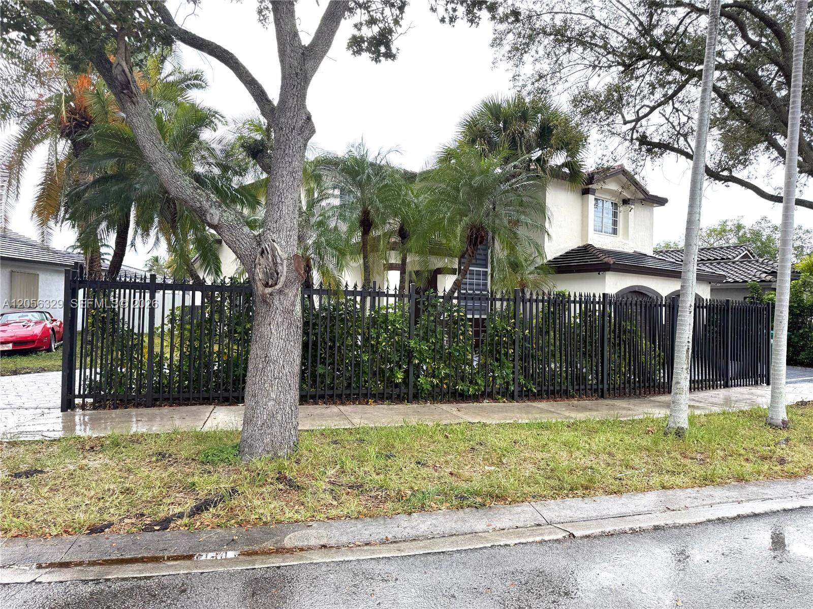 9352 SW 155th Ave, Miami FL 33196 photo 2
