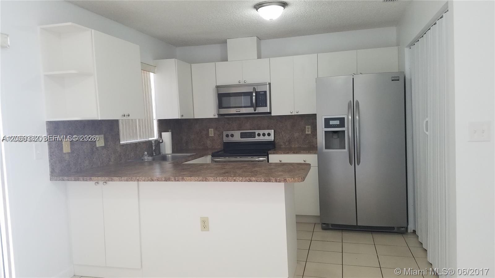 Hialeah, FL 33015 photo 3