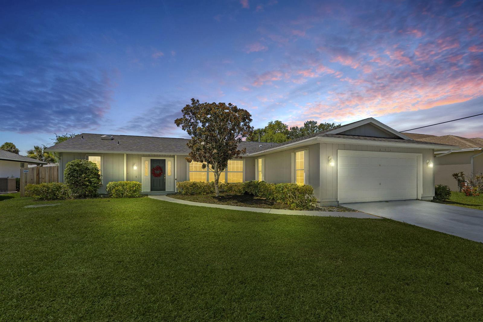 1202 SE Mcfarlane, Port St. Lucie FL 34952