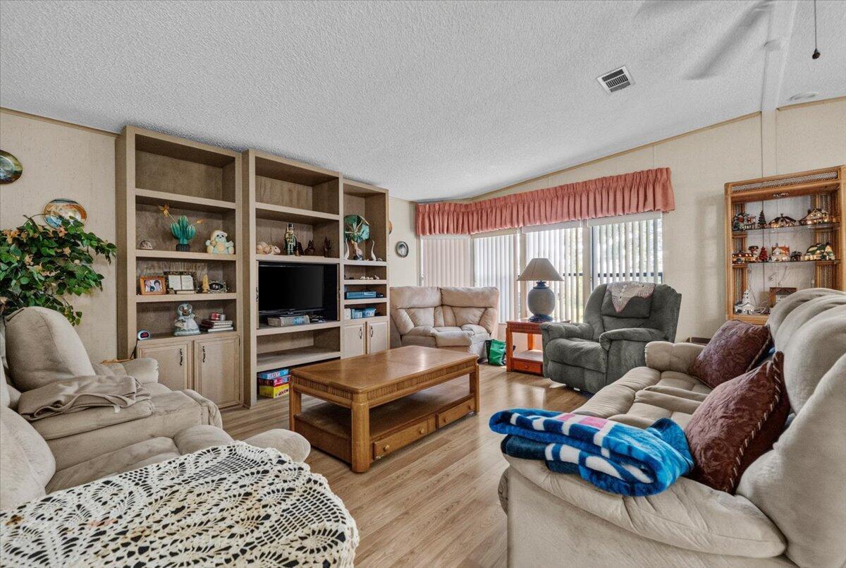 6578 NW 37th Avenue, Coconut Creek FL 33073 photo 4