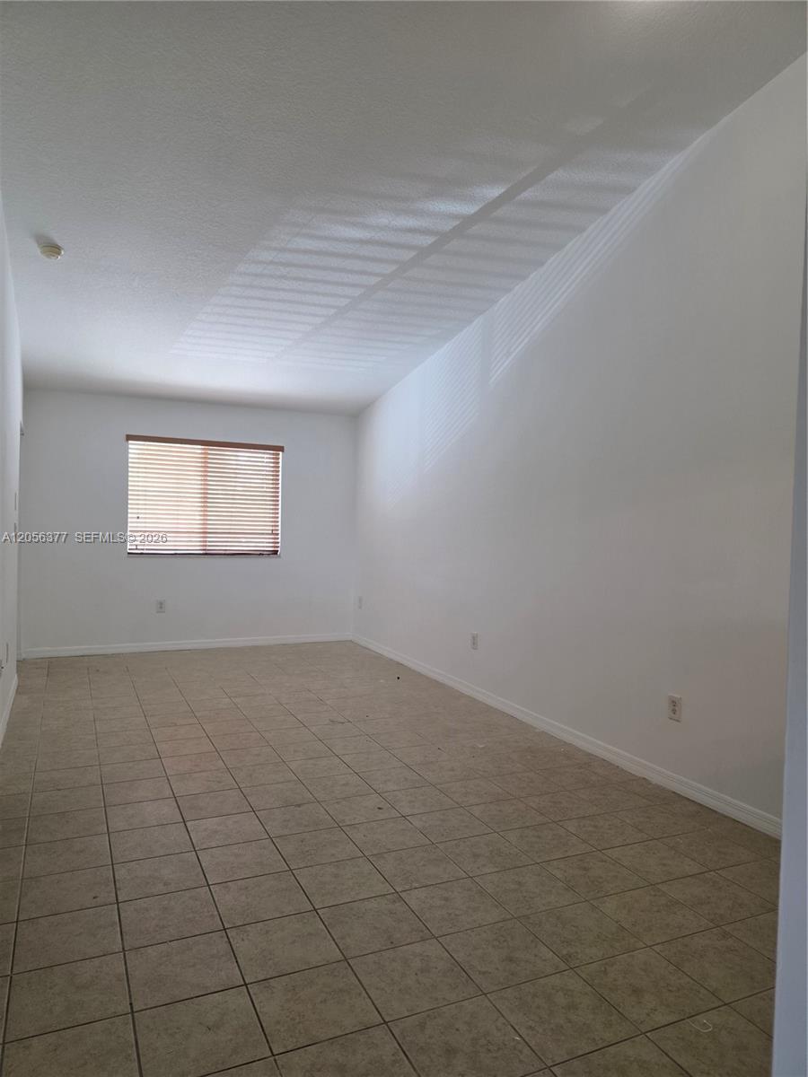 3415 NE 9th Dr # 202, Homestead FL 33033 photo 2