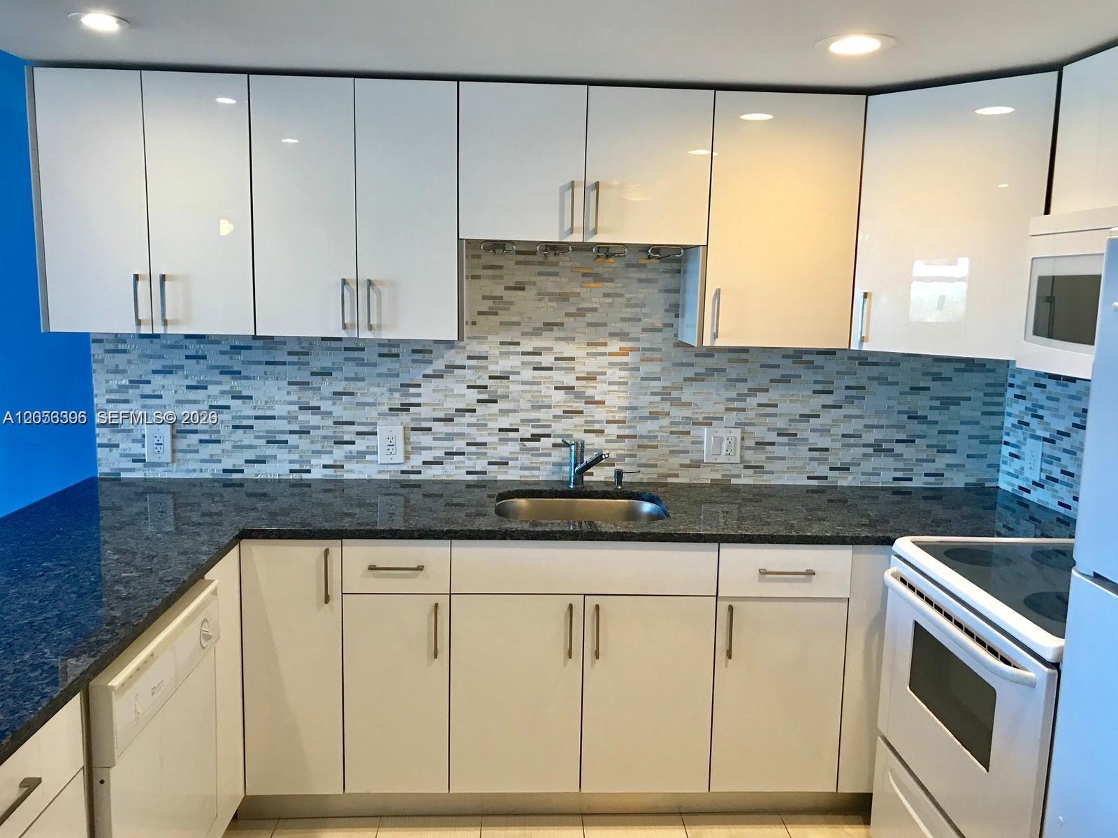 13155 Ixora Ct # 907, North Miami FL 33181 photo 3