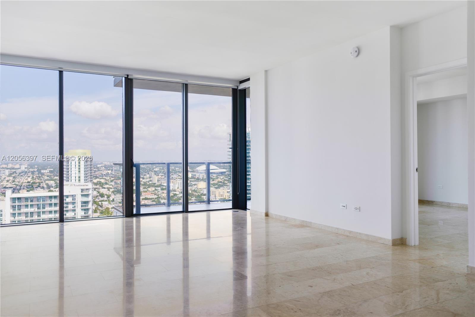 68 SE 6th St # 3908, Miami FL 33130 photo 2