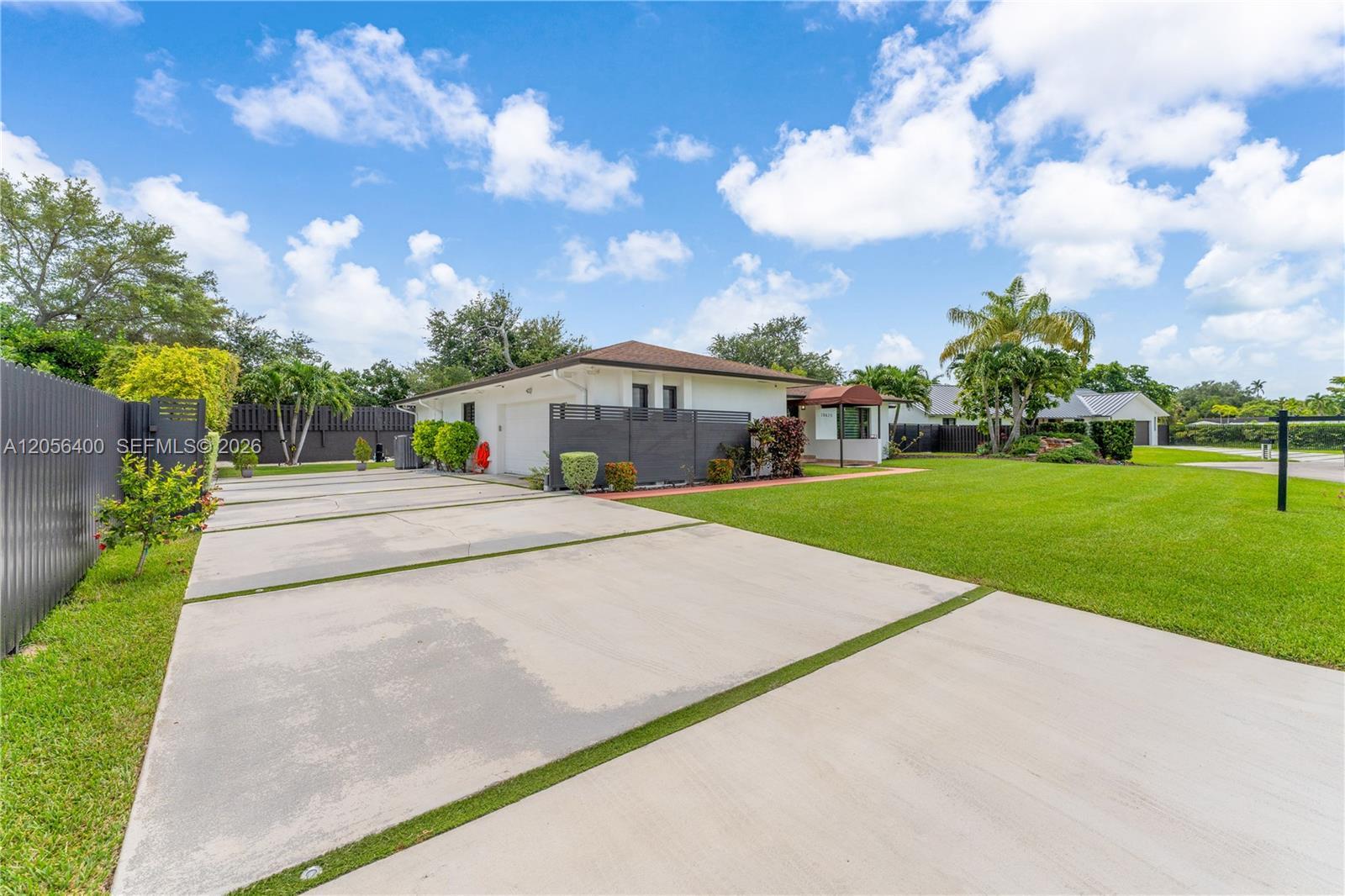 10625 SW 79th Pl, Miami FL 33156 photo 4