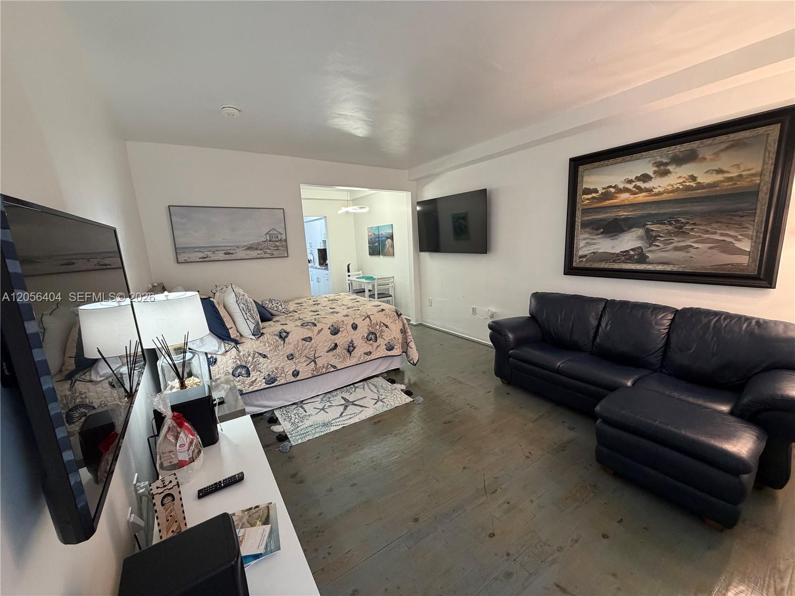 1060 Pennsylvania Ave # 18, Miami Beach FL 33139 photo 4