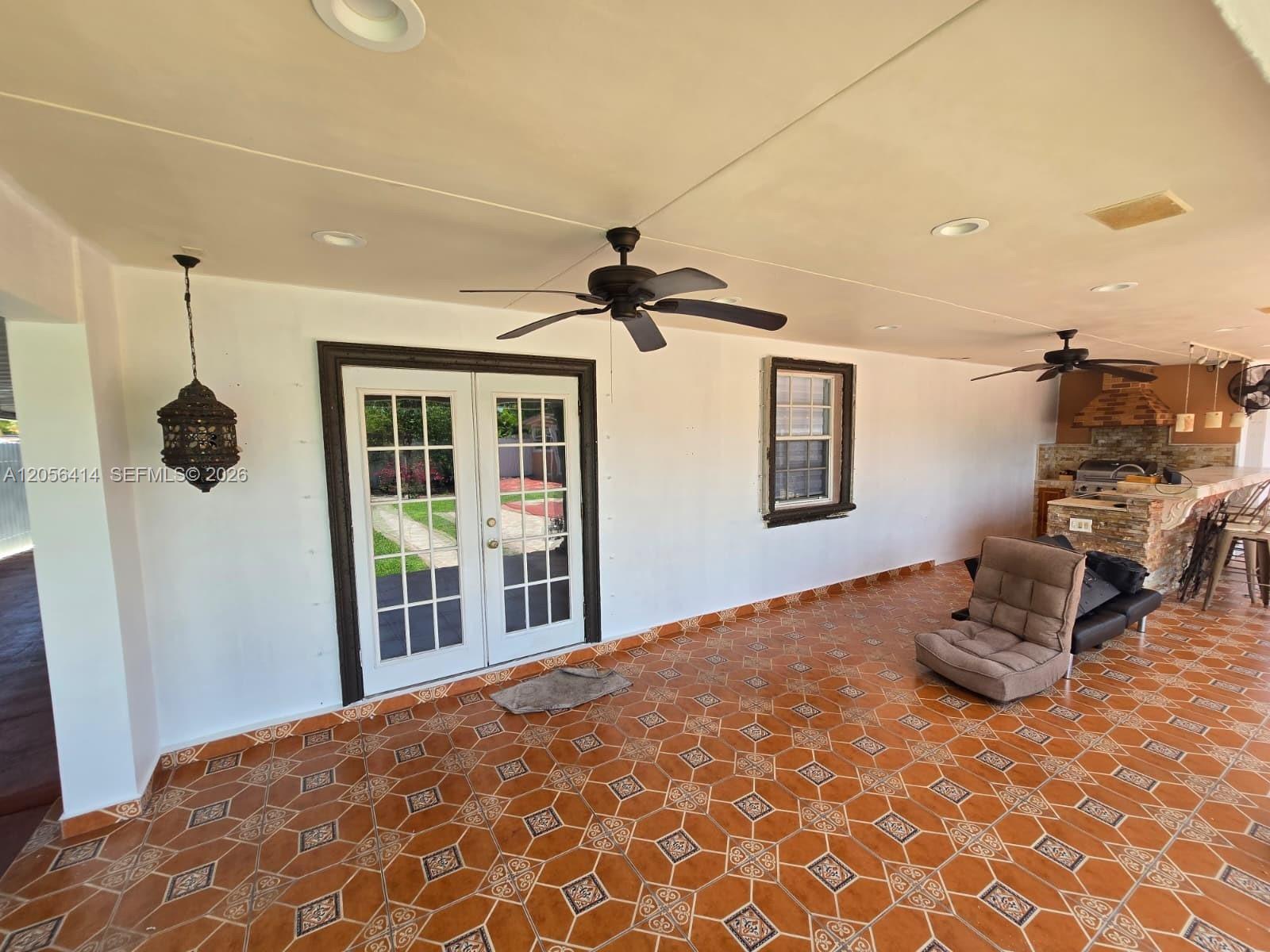 50 E 43rd St, Hialeah FL 33013 photo 2